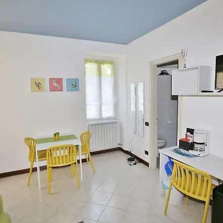 Molly Guest house